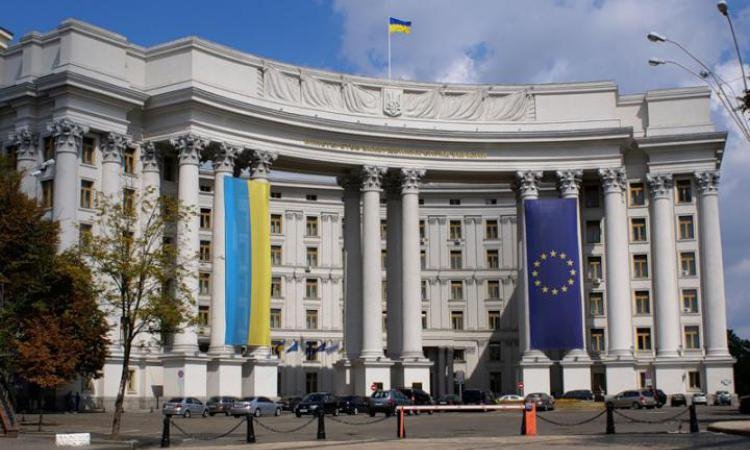 МИД Украины: визовый режим с Россией осложнит жизнь крымчанам