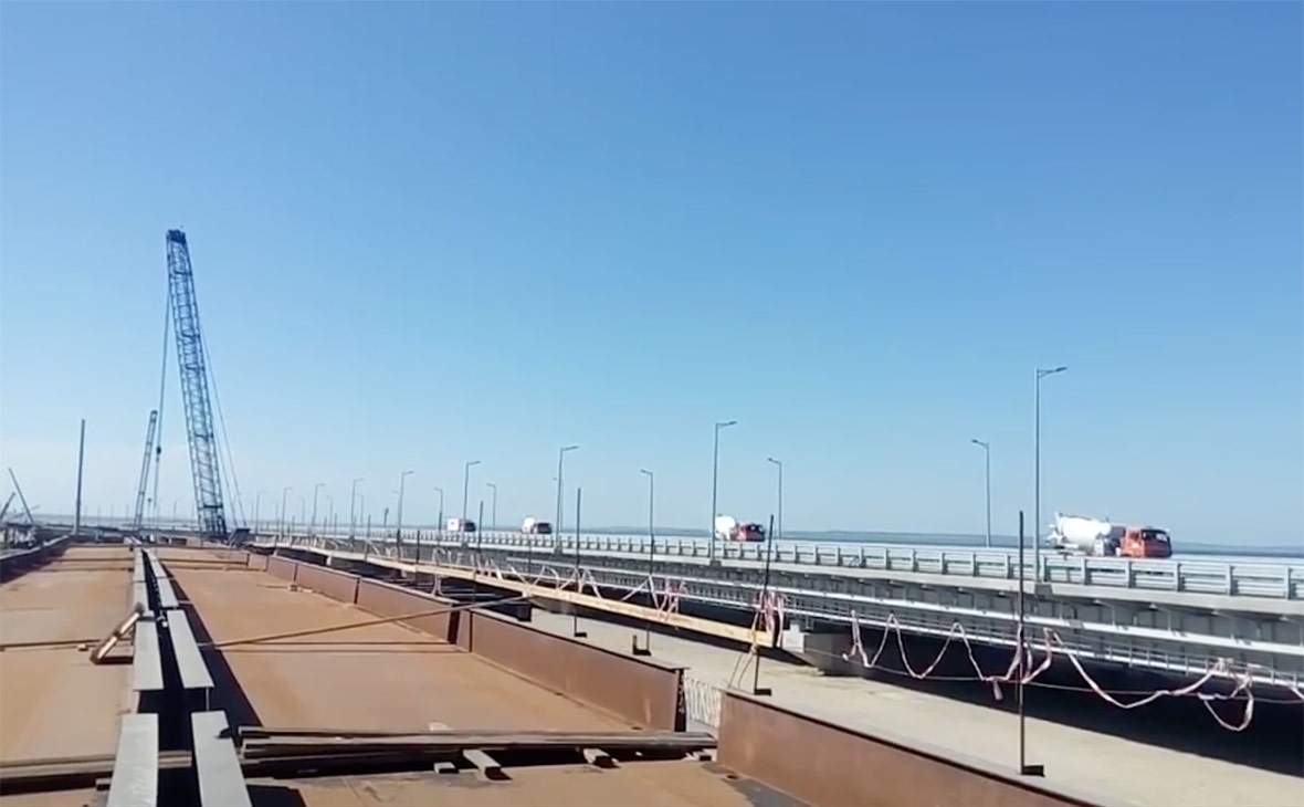В Сети появилось видео тестового проезда машин по Крымскому мосту