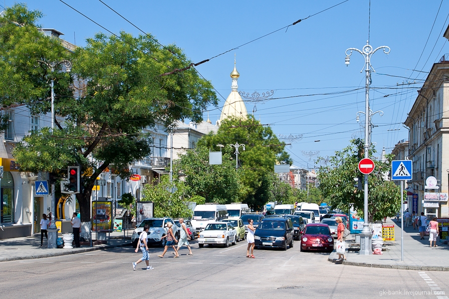 В Севастополе перестали ходить автобусы по одному из транспортных маршрутов