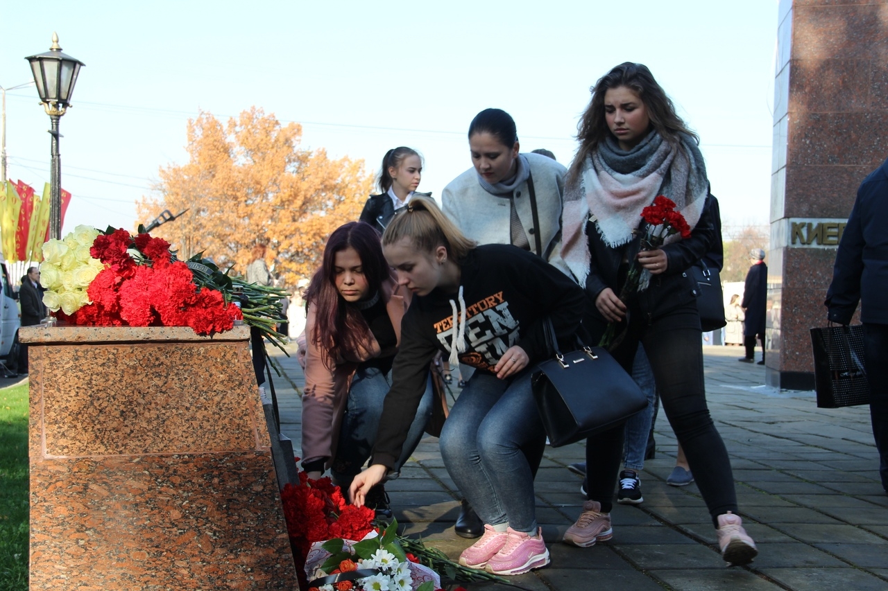 «Увидели ее уже в морге»: сестра погибшей в массовом убийстве в Керчи рассказала подробности трагедии