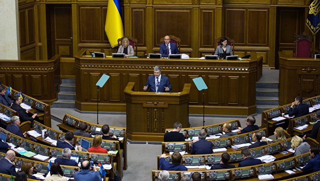 Рада одобрила: на Украине вводят военное положение