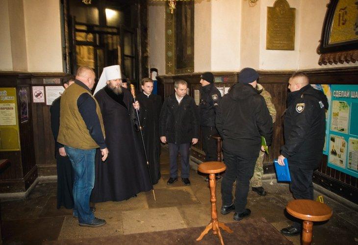 На Украине в храме Московского патриархата прогремел взрыв во время богослужения