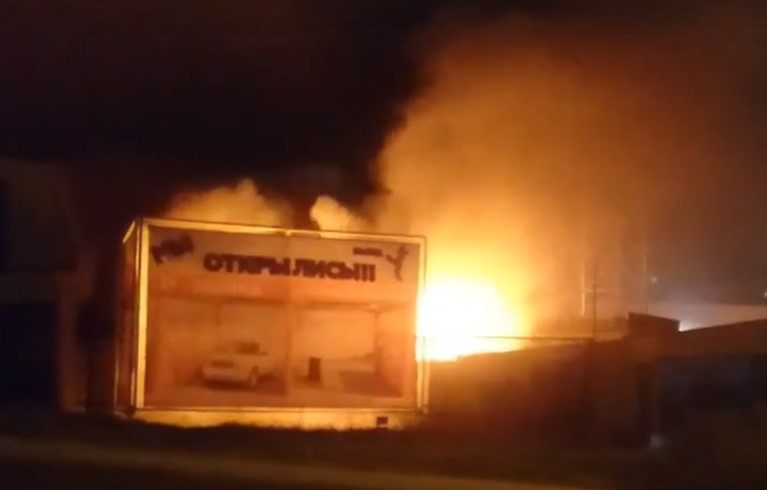 Ночное ЧП в Севастополе: в районе Горпищенко сгорел шиномонтаж