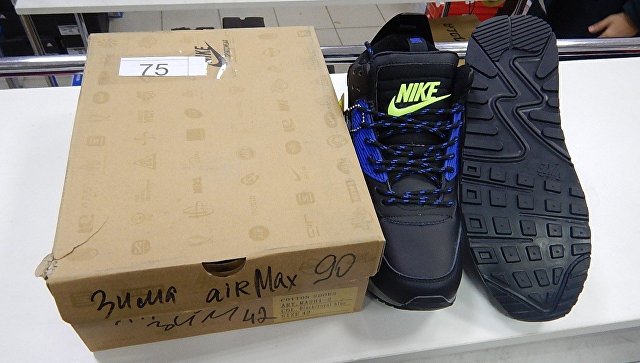 Adidas, Nike и Reebok : в Крыму изъяли «брендовую» одежду на 4,8 млн рублей