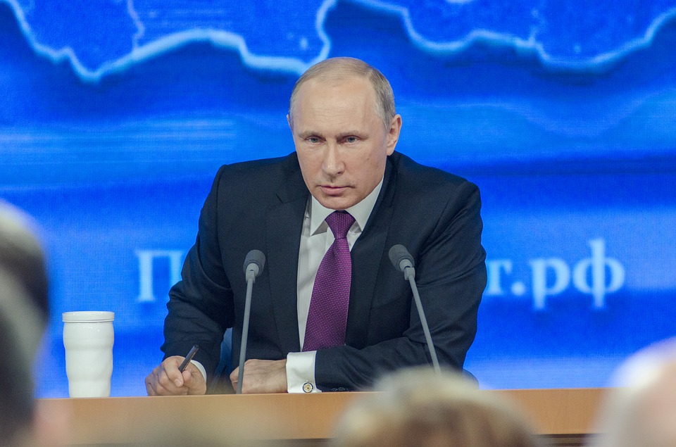 Началась «прямая линия» с Владимиром Путиным