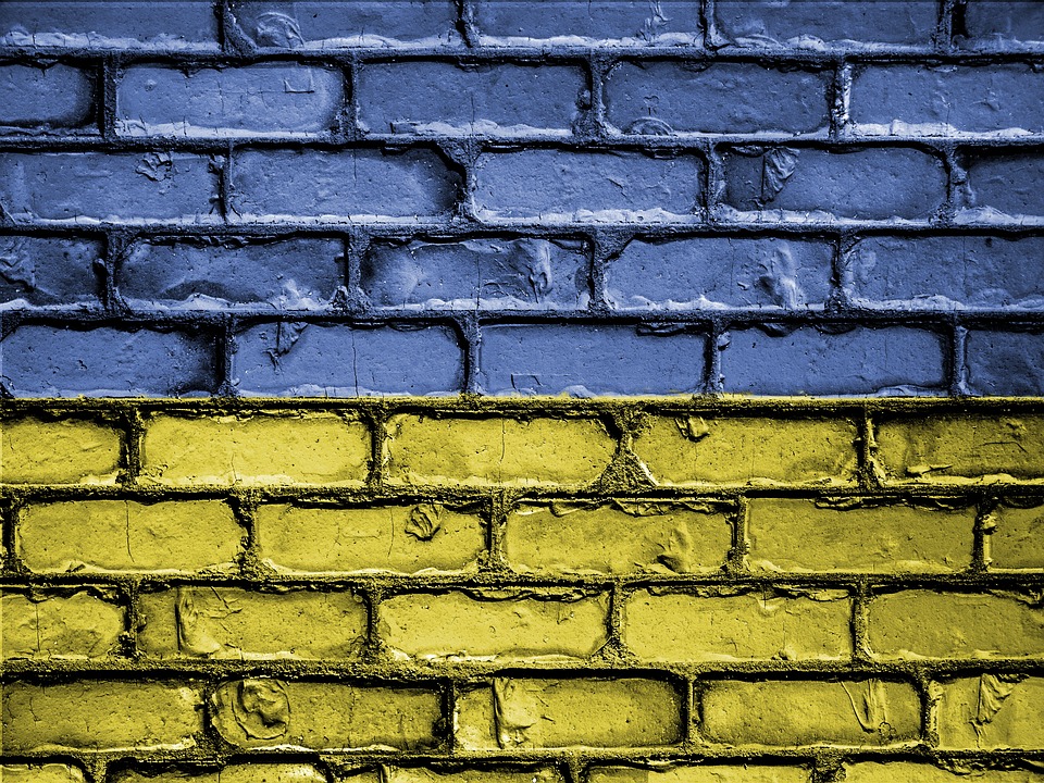 В Крыму подняли украинский флаг