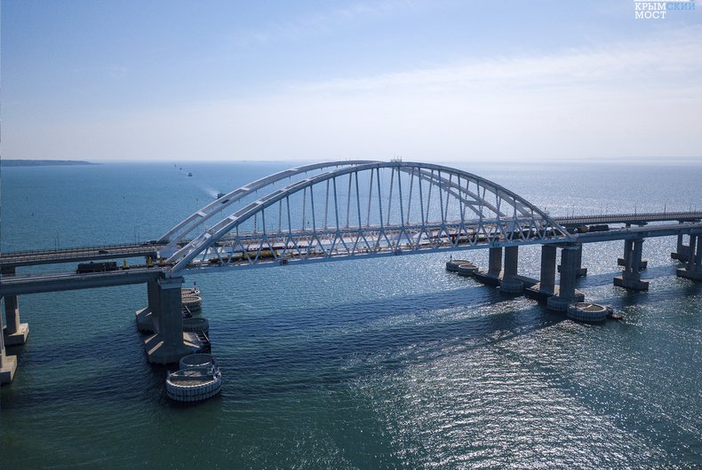 Движение поездов по Крымскому мосту будет запущено в два этапа