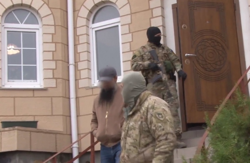 В Севастополе мужчину оштрафовали на 100 тысяч рублей за призывы к экстремизму