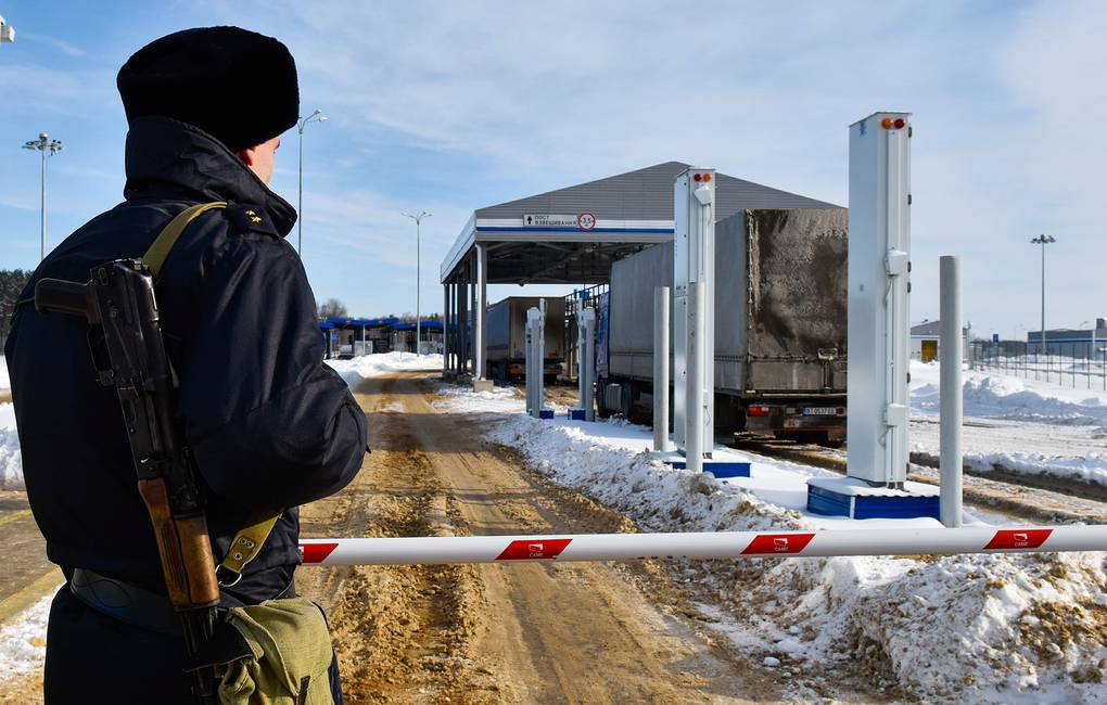 Россия закрывает границу с Белоруссией