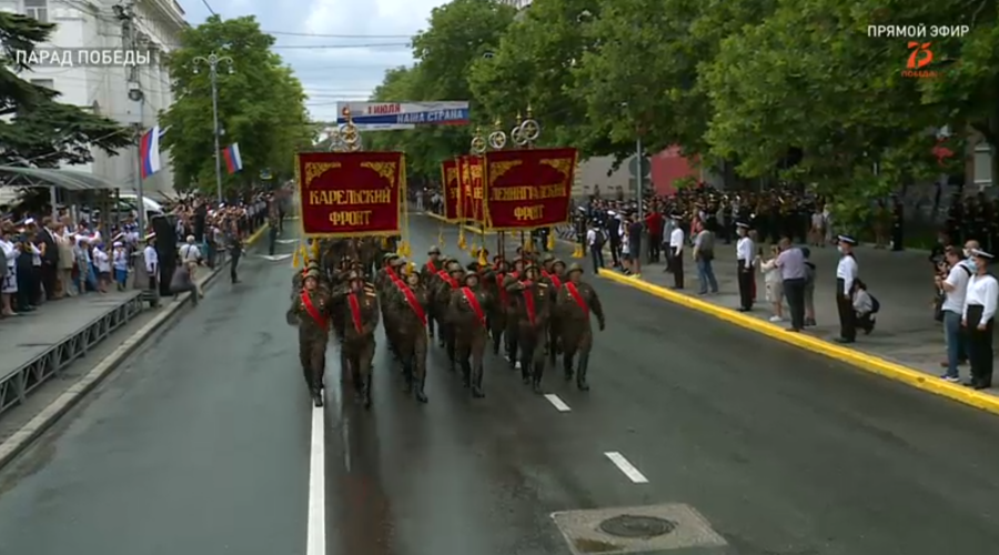 Парад в честь Победы в Великой Отечественной войне проходит в Севастополе