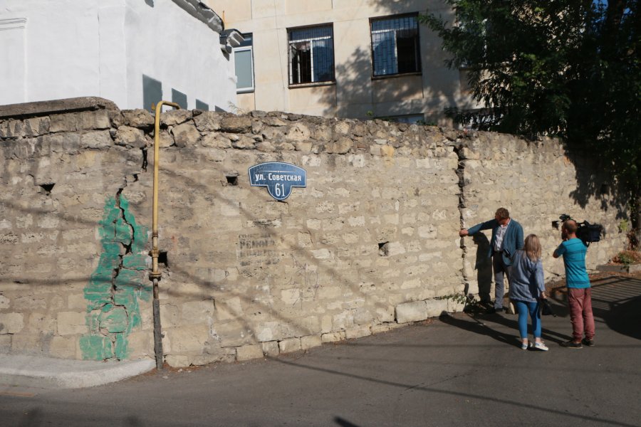 В Севастополе восстановят подпорную стену на улице Советской