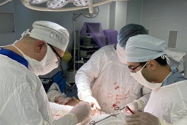 Крымские хирурги спасли пациента с тяжелыми осложнениями после COVID