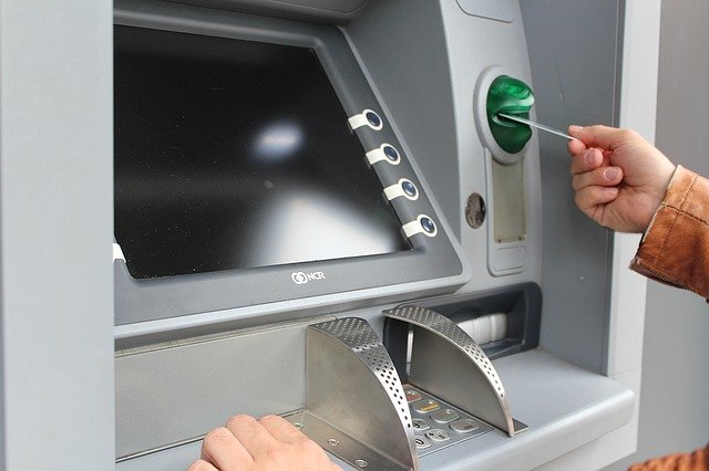 Двое крымчан пойдут под суд по обвинению во взломе банкоматов