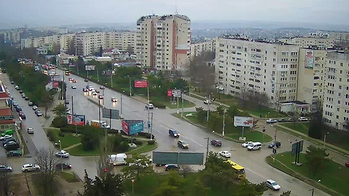 На проспекте Генерала Острякова в Севастополе изменен приоритет движения