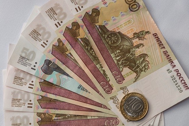 Часть социальных выплат в Севастополе на следующий год продлят автоматически