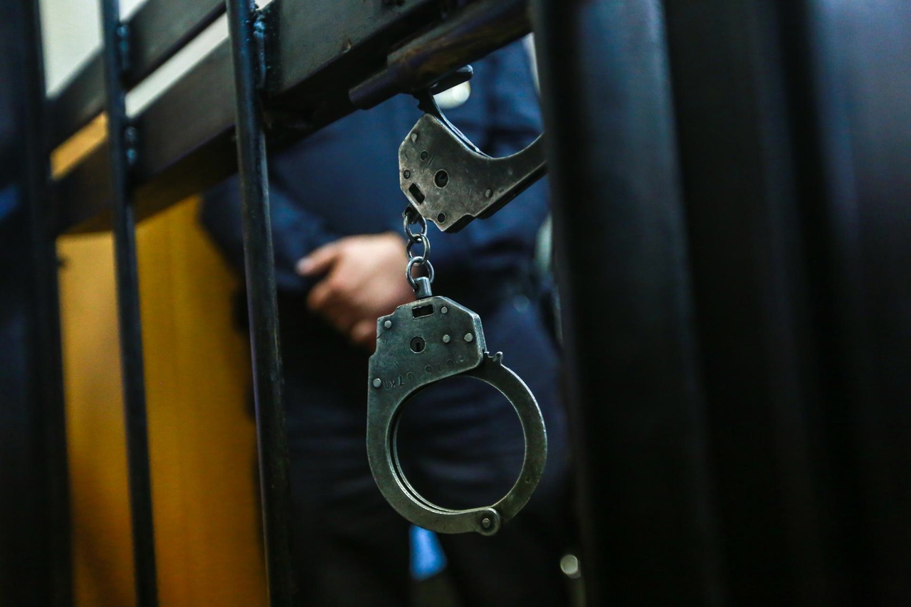 Крымчанин осужден за половые преступления в отношении падчерицы, совершенные на пару с ее братом