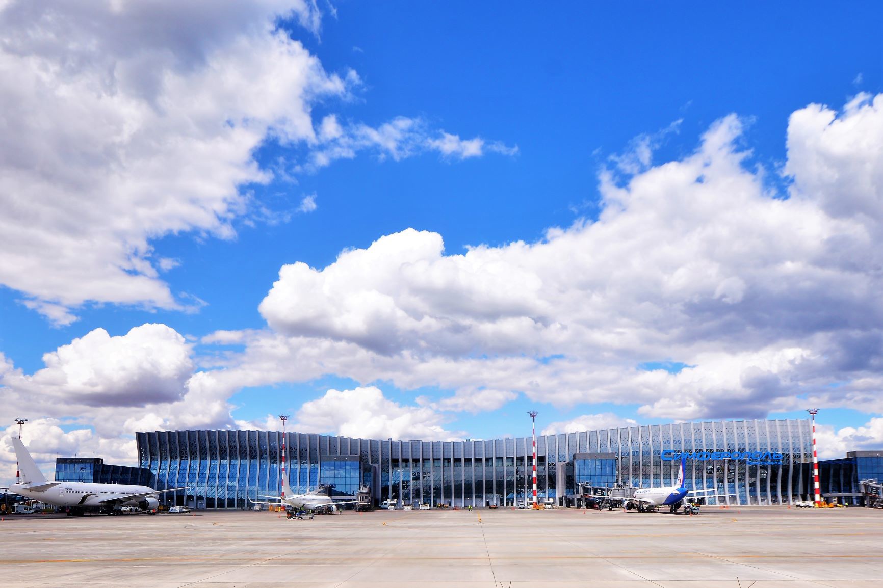 В аэропорту Симферополя силач из Судака попробует сдвинуть 20-тонный самолет