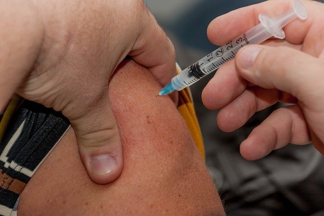 В России прививку от гриппа сделали 13 млн человек