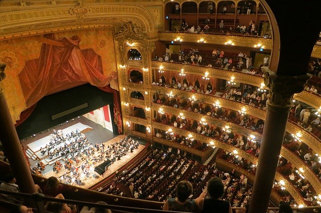 Севастопольский театр оперы и балета проведет лекционно-концертный курс