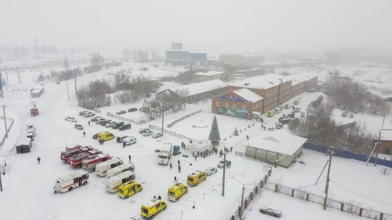 Девять человек погибли в результате пожара на шахте в Кузбассе