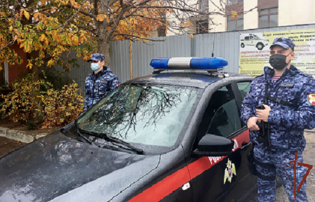 Пьяный автомобилист устроил дебош на заправке в Крыму