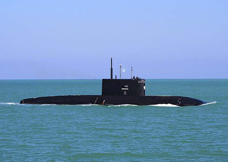 Экипаж субмарины Черноморского флота учился ставить мины в Черном море