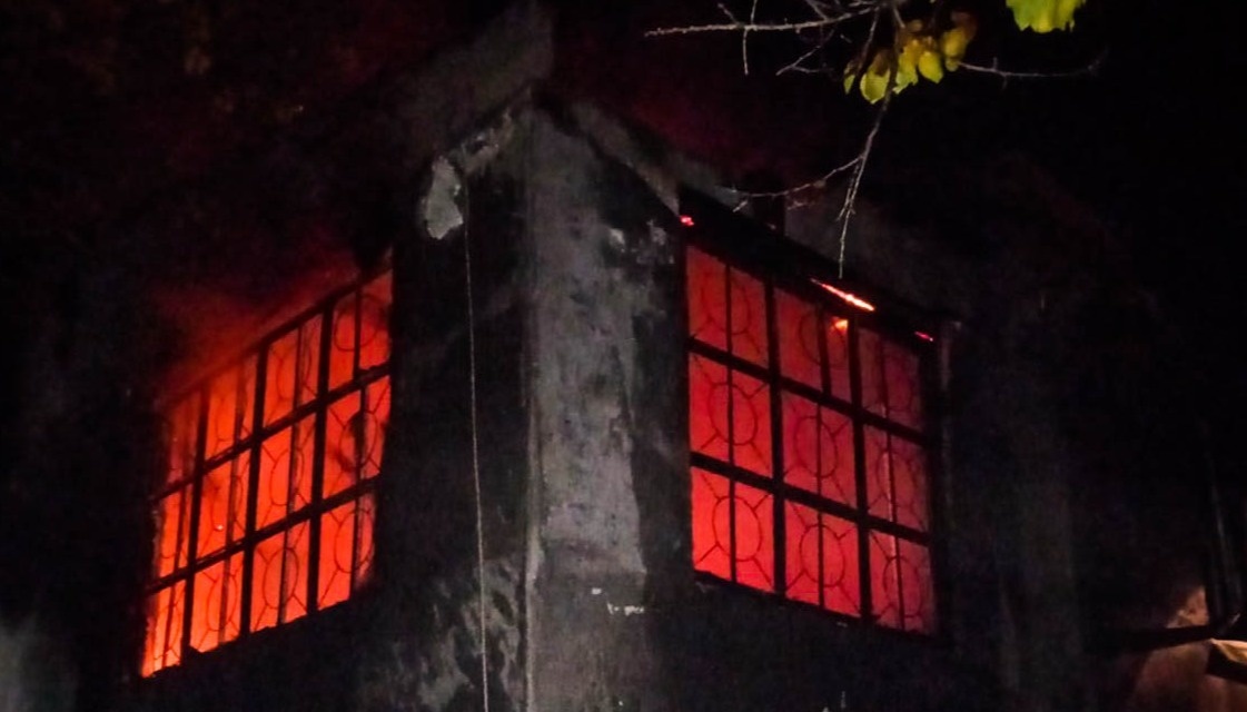 В Севастополе на пожаре погиб человек