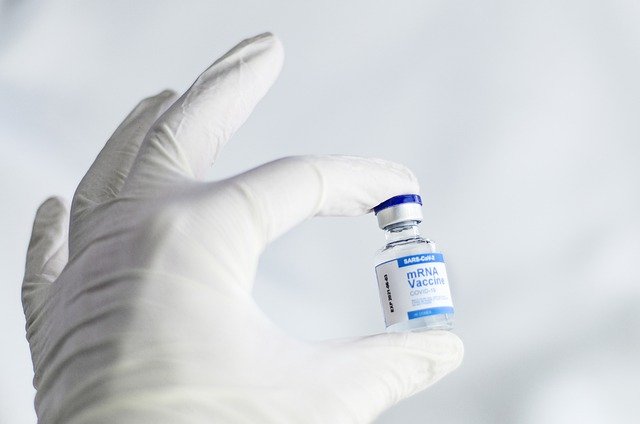 Вакцина «Спутник Лайт» получила позитивный отзыв от Lancet
