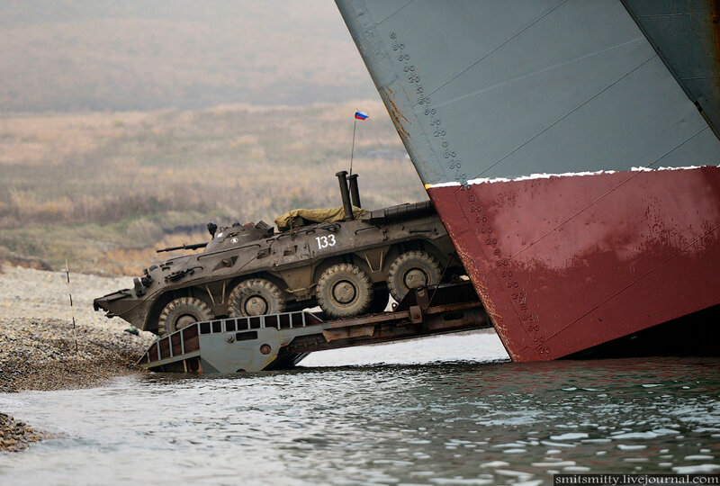 Командиры Черноморского флота изучали на полигоне методику захвата морского побережья