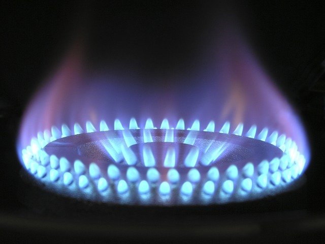 Цена газа в ЕС упала на тысячу долларов на ожиданиях сжиженного газа