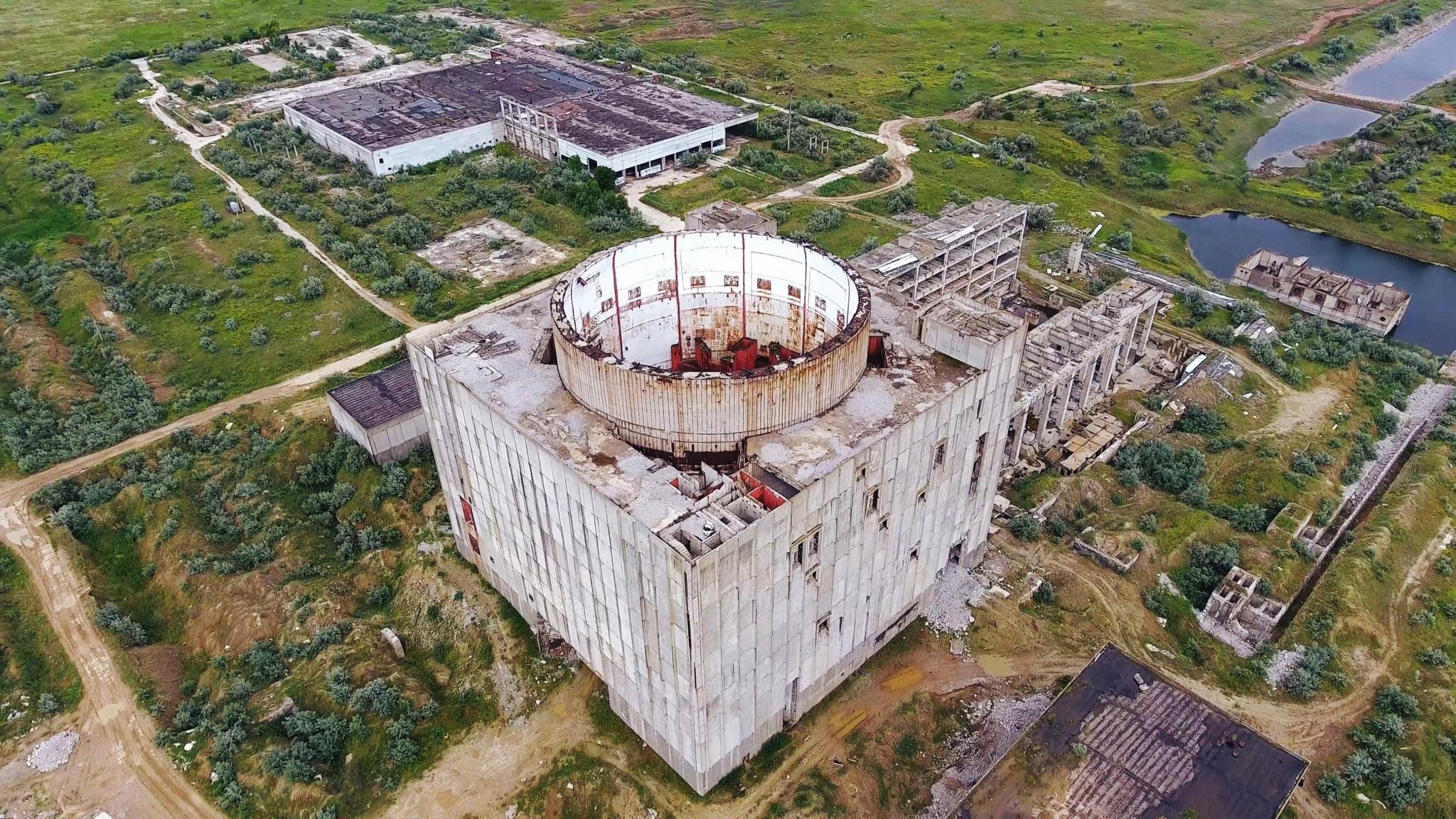 В Крыму начали сносить реактор недостроенной АЭС в Щелкино