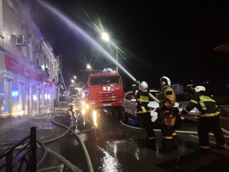 Работали более 200 пожарных: в Ялте сгорел жилой дом (ВИДЕО)