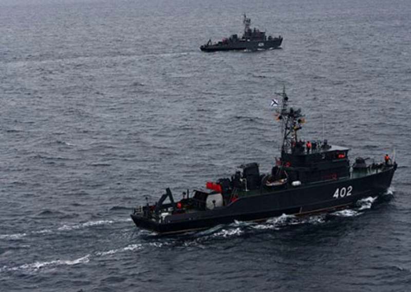 Морские тральщики ЧФ отработали постановку минных заграждений в Черном море в ходе учений