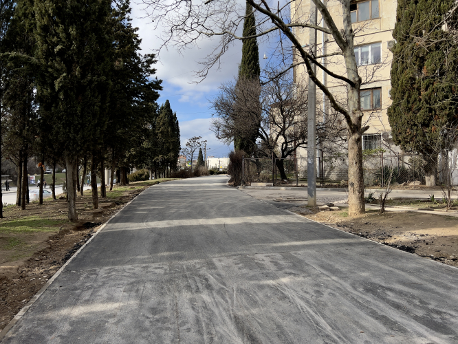В Севастополе начали ремонтировать 19 тротуаров