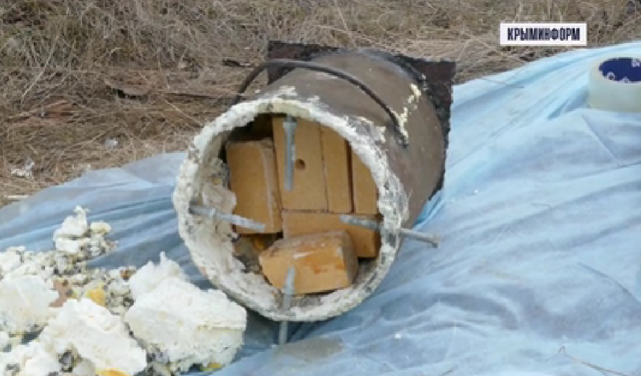 ФСБ обнаружила в Крыму тайники со взрывчаткой и боеприпасами (ВИДЕО)
