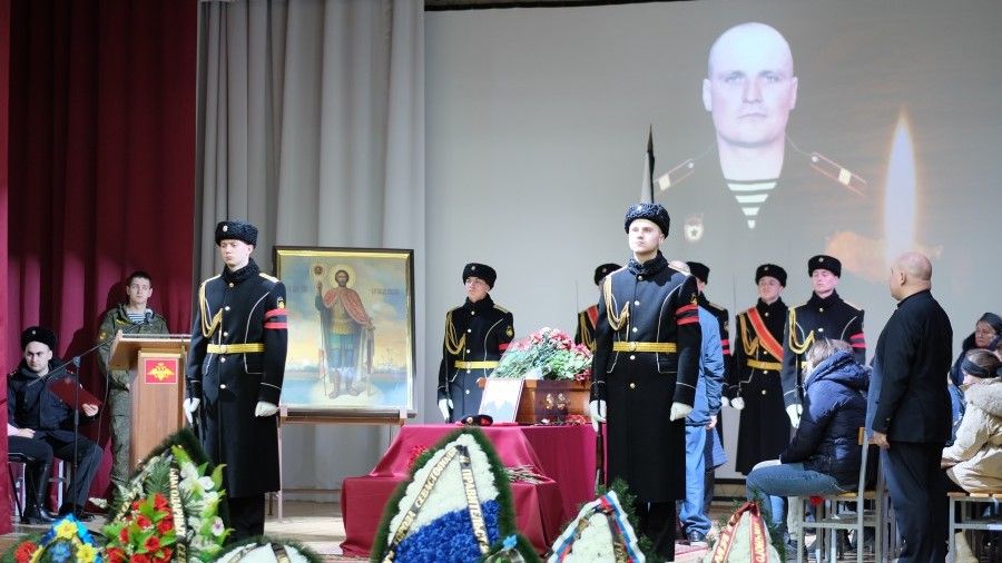 Севастополь простился с погибшим на Украине военнослужащим