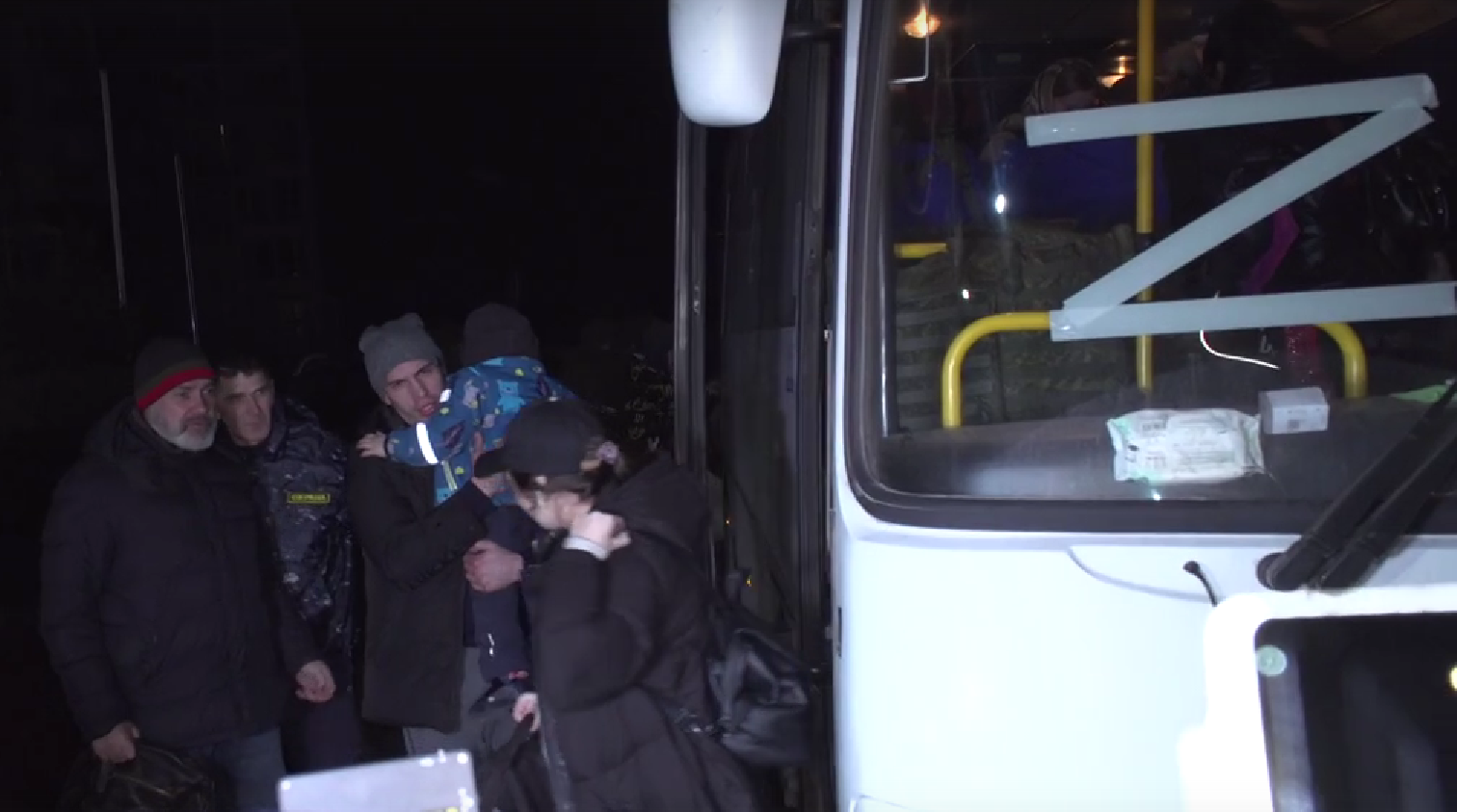 Севастопольский «Аква Делюкс» принял эвакуированных из Украины россиян (ВИДЕО)