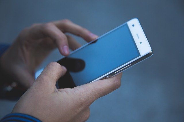 Мобильные операторы Украины заблокировали доступ телефонам с российскими номерами