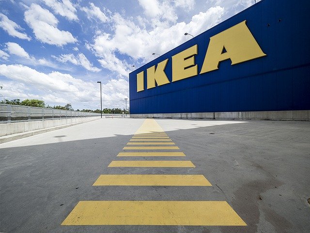 IKEA остановит работу в России