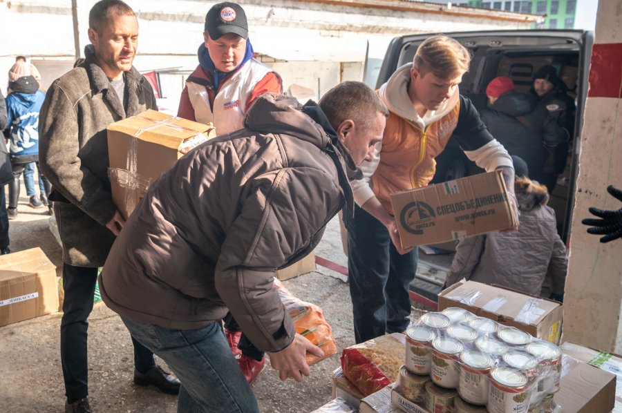 Севастополь отправил еще 40 тонн гуманитарной помощи для жителей ЛДНР
