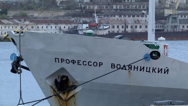 Севастопольские ученые на судне «Профессор Водяницкий» начинают работу в Черном море
