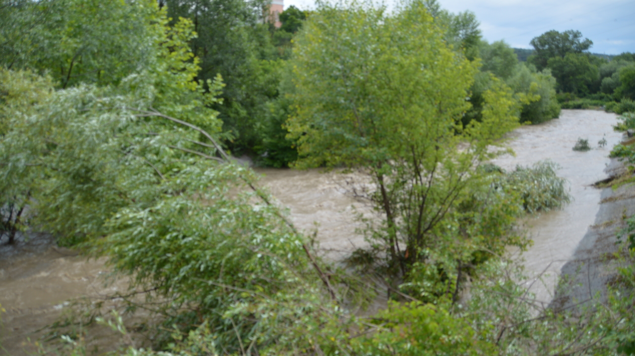 В МЧС предупредили о подъеме уровня воды в реках Крыма до двух метров