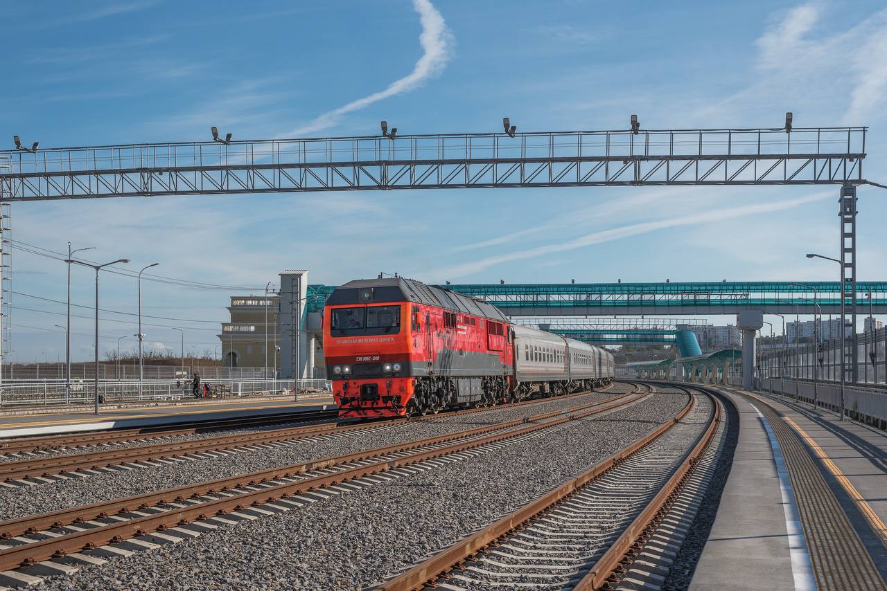 Перевозчик в конце июня запустит новый поезд «Таврия» сообщением Москва – Керчь