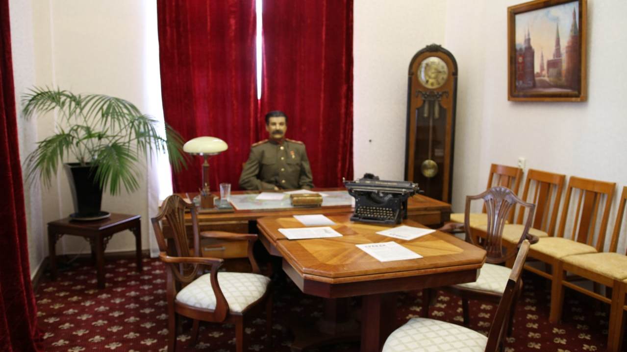 В Крыму впервые в РФ открыли выставку, посвященную отдыху Сталина в Ливадии