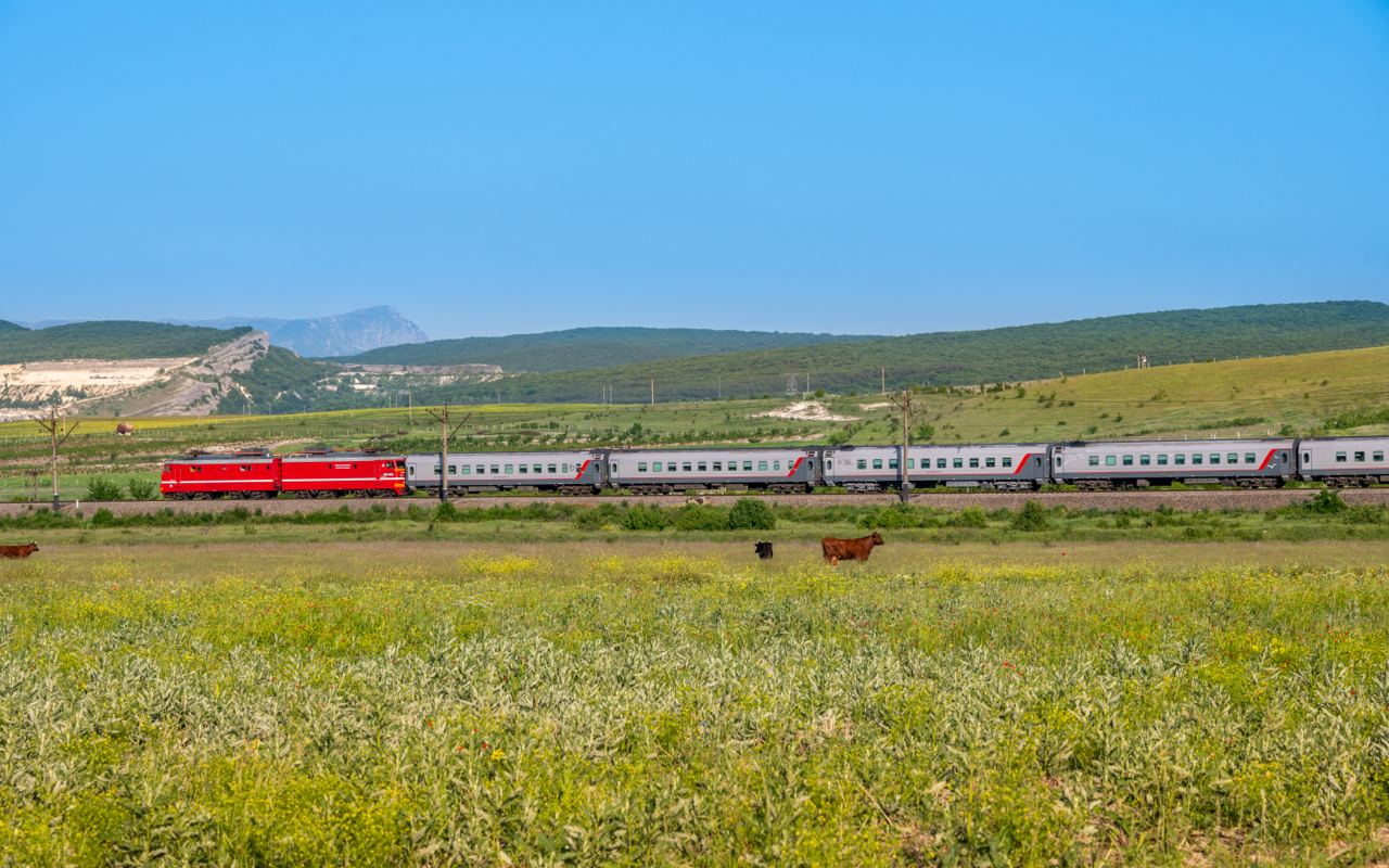 Число перевезенных поездами в Крым пассажиров на 65% превышает показатели прошлого года