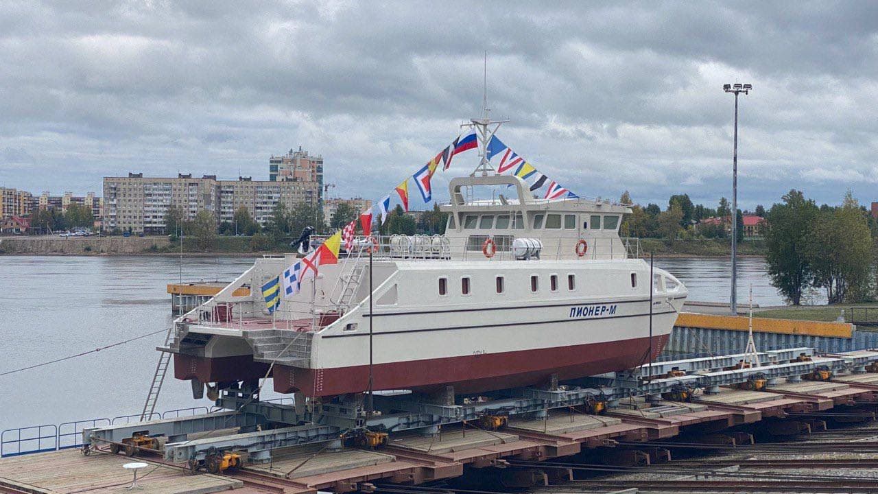 В Севастополь пришло научно-исследовательское судно «Пионер-М»