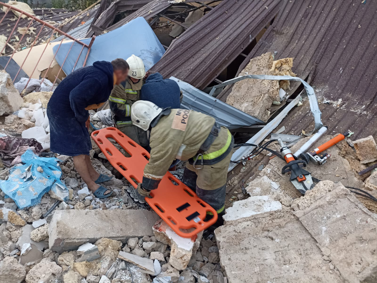 В Крыму из-за взрыва газа обрушился двухэтажный дом