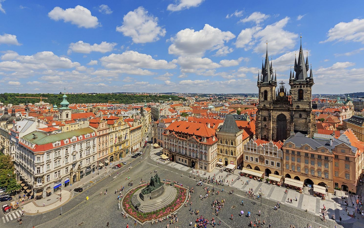 Чехия закрыла въезд российским туристам с шенгенскими визами