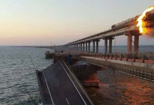 Кабмин поручил завершить ремонт Крымского моста до лета 2023 года