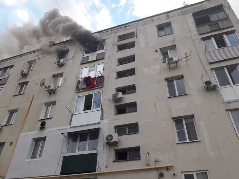 При пожаре в жилом доме в Феодосии эвакуировали более 20 жильцов